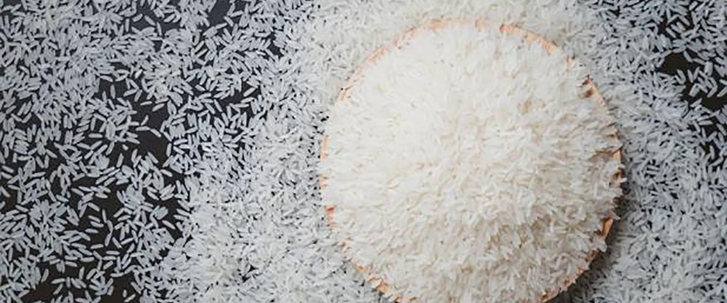 Extruded rice